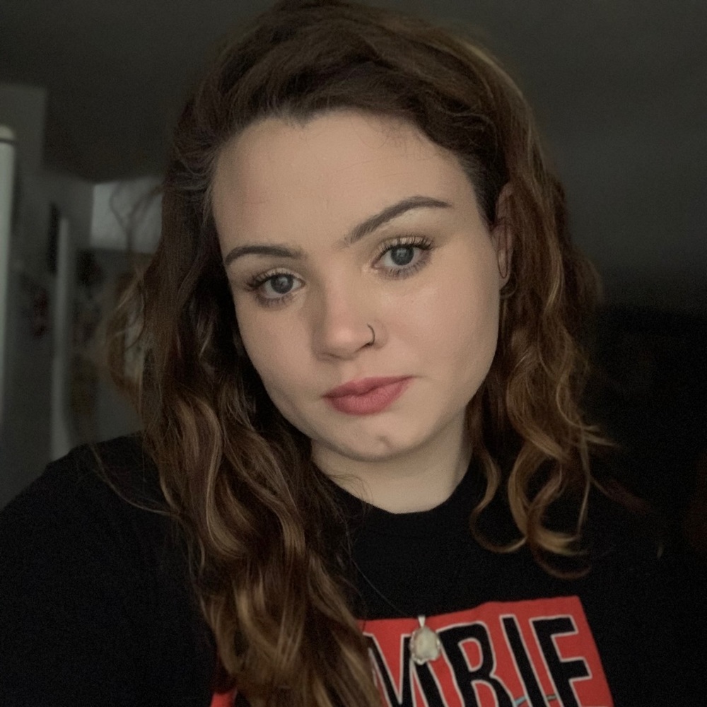 Meet your Posher, Julia